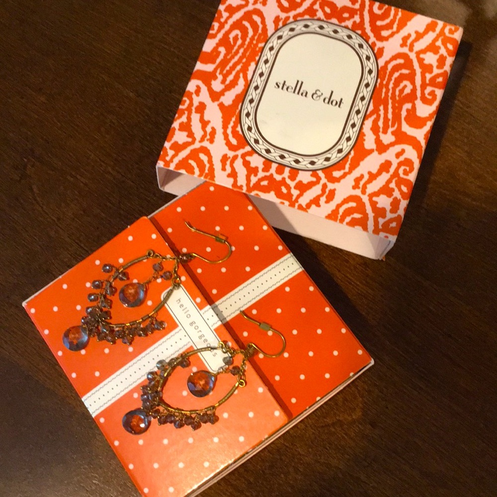 Stella and Dot dangle earrings